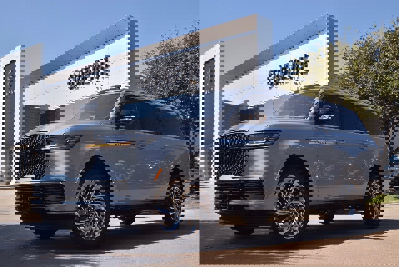 New 2025 Lincoln Navigator L Reserve