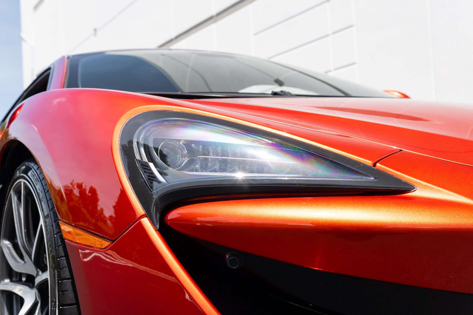 Used 2018 McLaren 570S RWD image 11