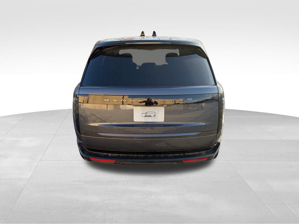 New 2025 Land Rover Range Rover SE image 7
