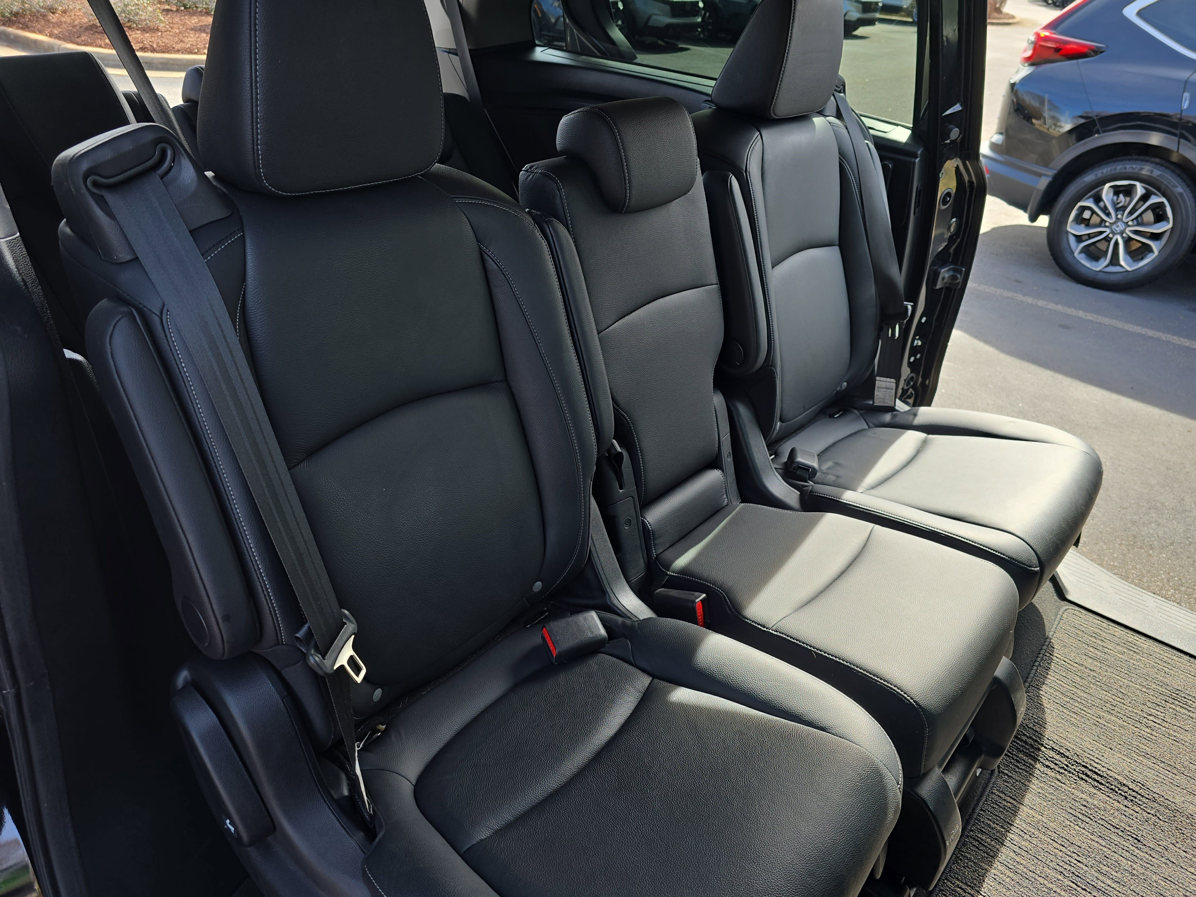 Used 2023 Honda Odyssey EX-L image 12