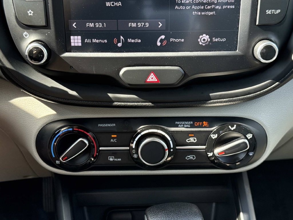 Used 2023 Kia Soul LX FWD image 6