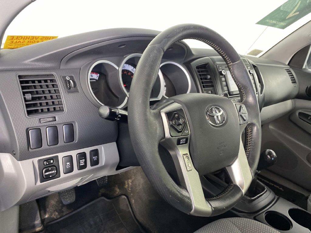 Used 2015 Toyota Tacoma 4x4 Access Cab w/ Convenience Package image 13