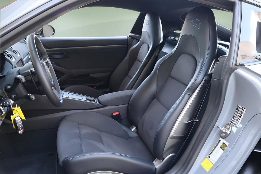 Used 2025 Porsche 718 Cayman GT4 RS RWD image 14