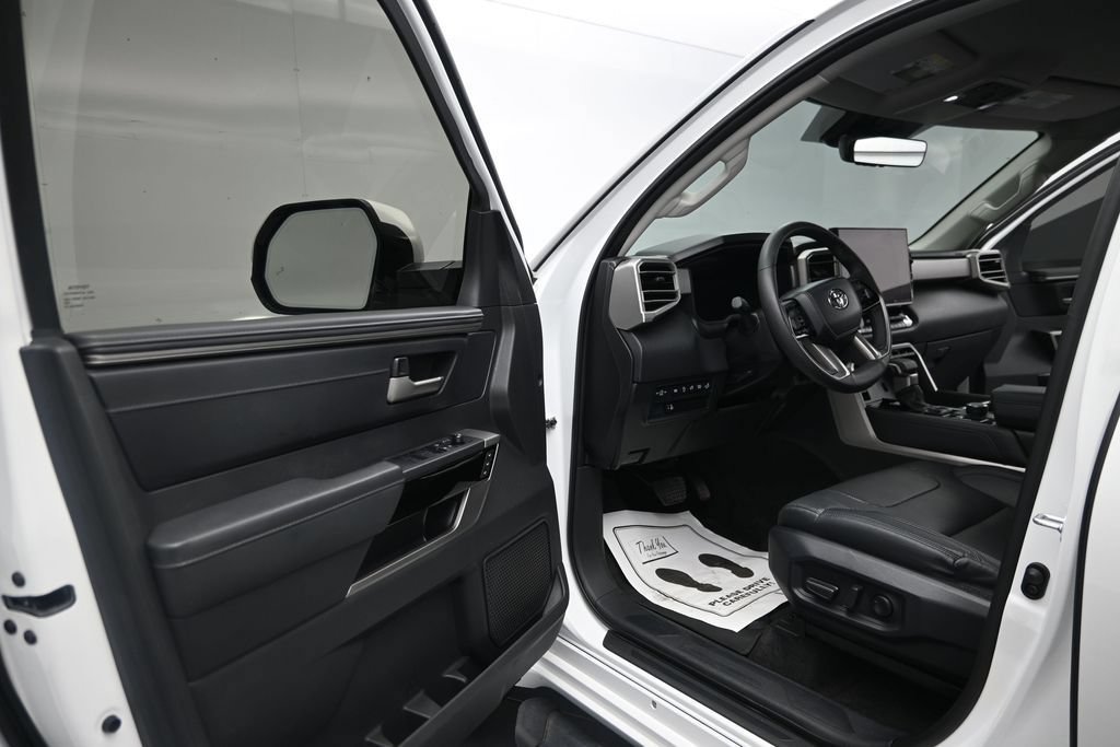 Used 2024 Toyota Tundra Limited AWD/4WD image 11