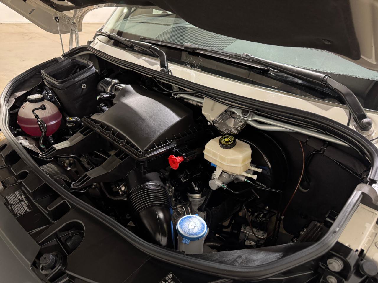 Used 2021 Mercedes-Benz Sprinter 2500 image 35