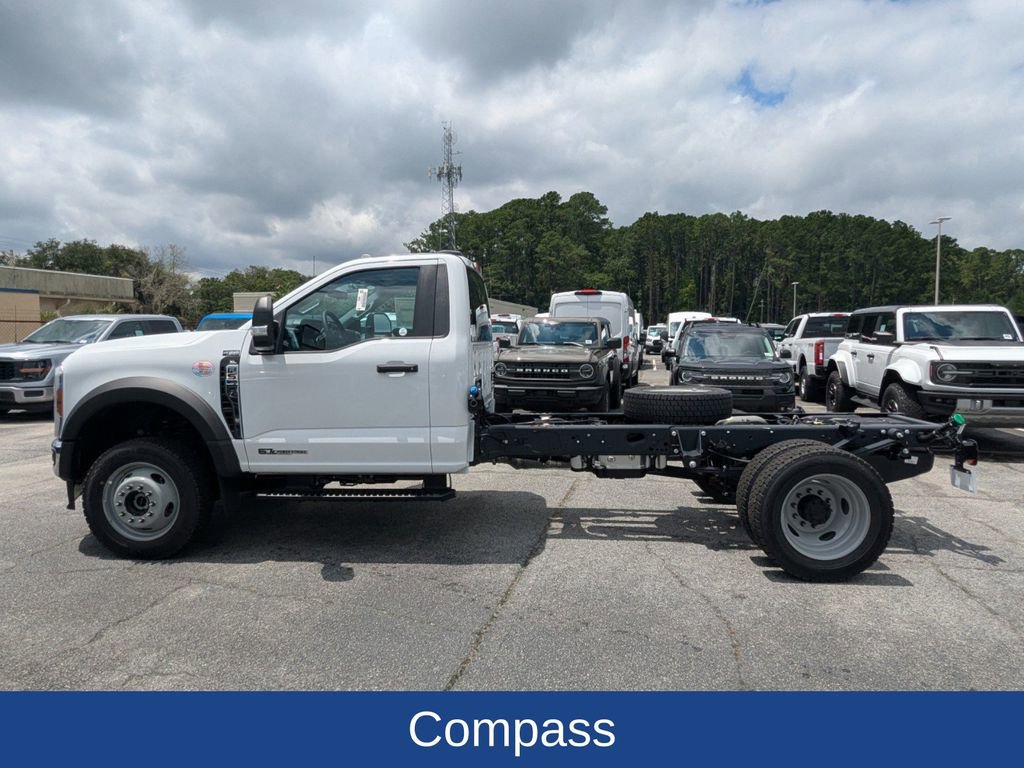 New 2025 Ford F550 4x4 Regular Cab Super Duty image 7