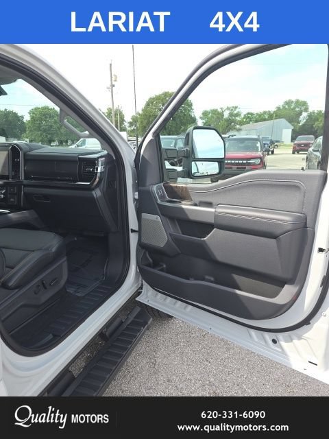 New 2026 Ford F250 Lariat w/ Black Appearance Package AWD/4WD image 34