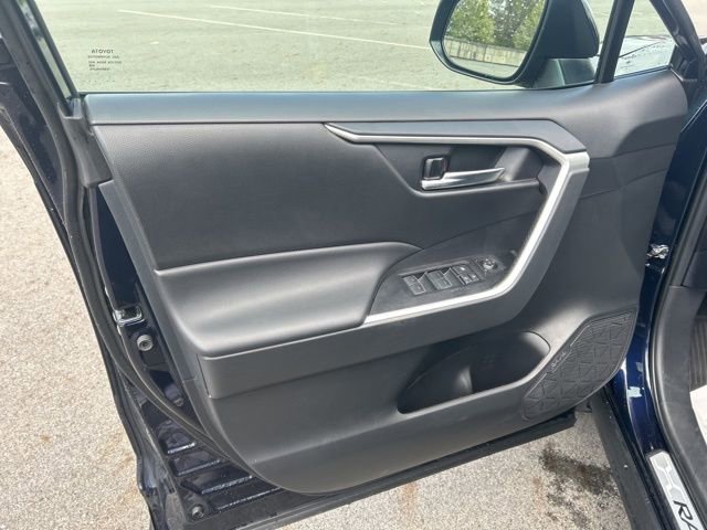 Used 2024 Toyota RAV4 XLE w/ Convenience Package image 11
