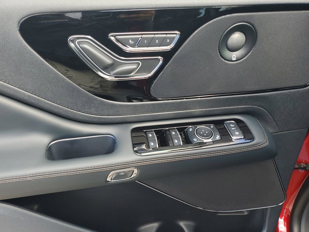 New 2025 Lincoln Aviator 2WD w/ Jet Appearance Package image 20