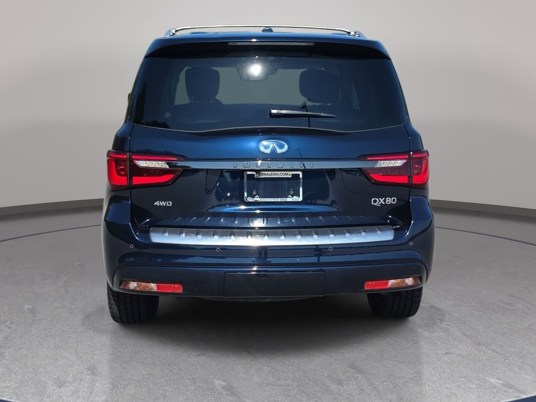 Used 2021 INFINITI QX80 Premium Select w/ Cargo Package AWD/4WD image 6