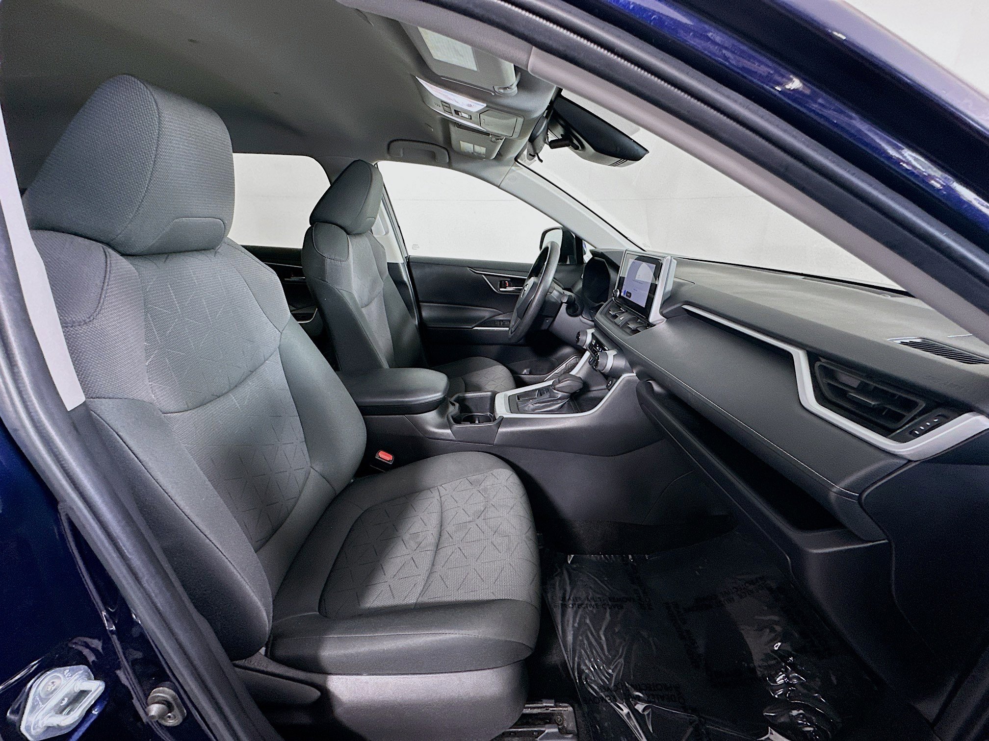 Used 2024 Toyota RAV4 XLE image 26