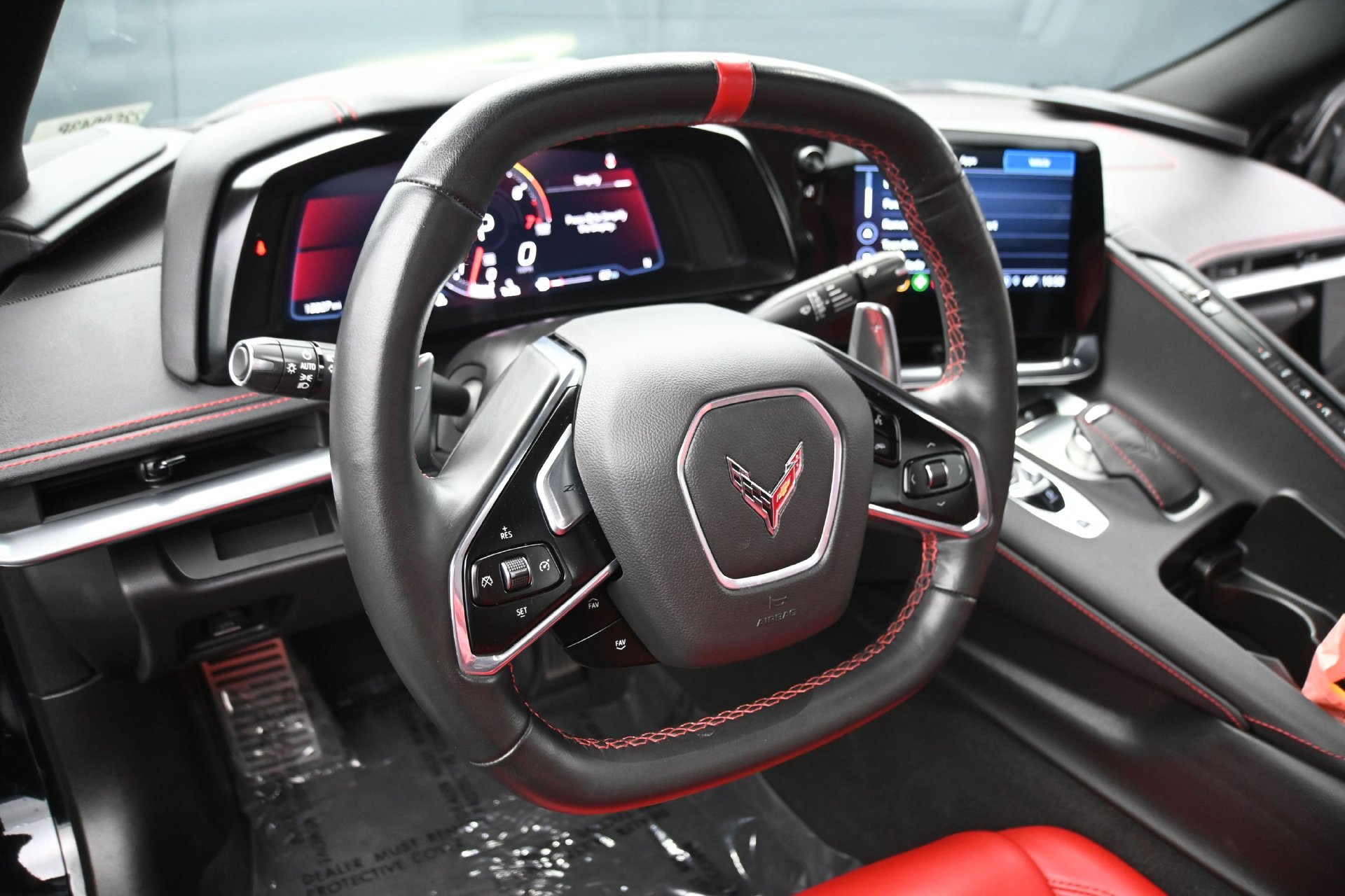 Used 2021 Chevrolet Corvette Stingray Convertible w/ Z51 Performance Package RWD image 40