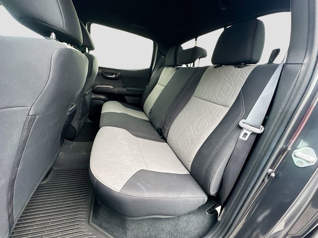 Used 2023 Toyota Tacoma TRD Sport w/ Technology Package image 22