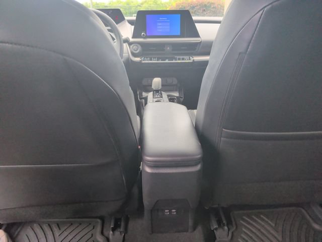 Used 2023 Toyota Prius XLE FWD image 33