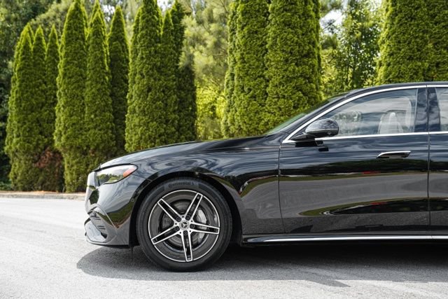 Used 2025 Mercedes-Benz E 350 4MATIC Sedan w/ Winter Package image 9