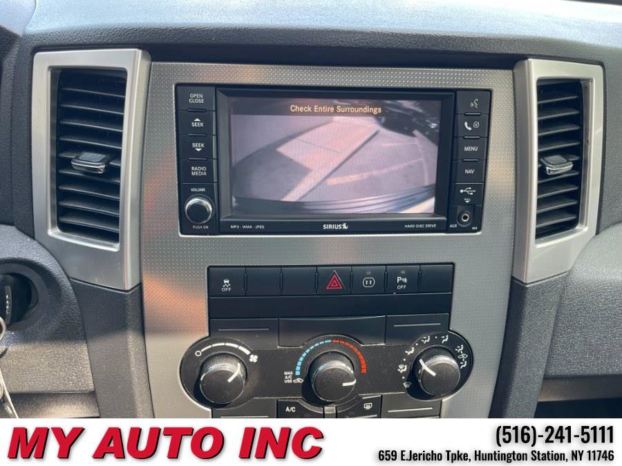 Used 2010 Jeep Grand Cherokee Laredo image 17