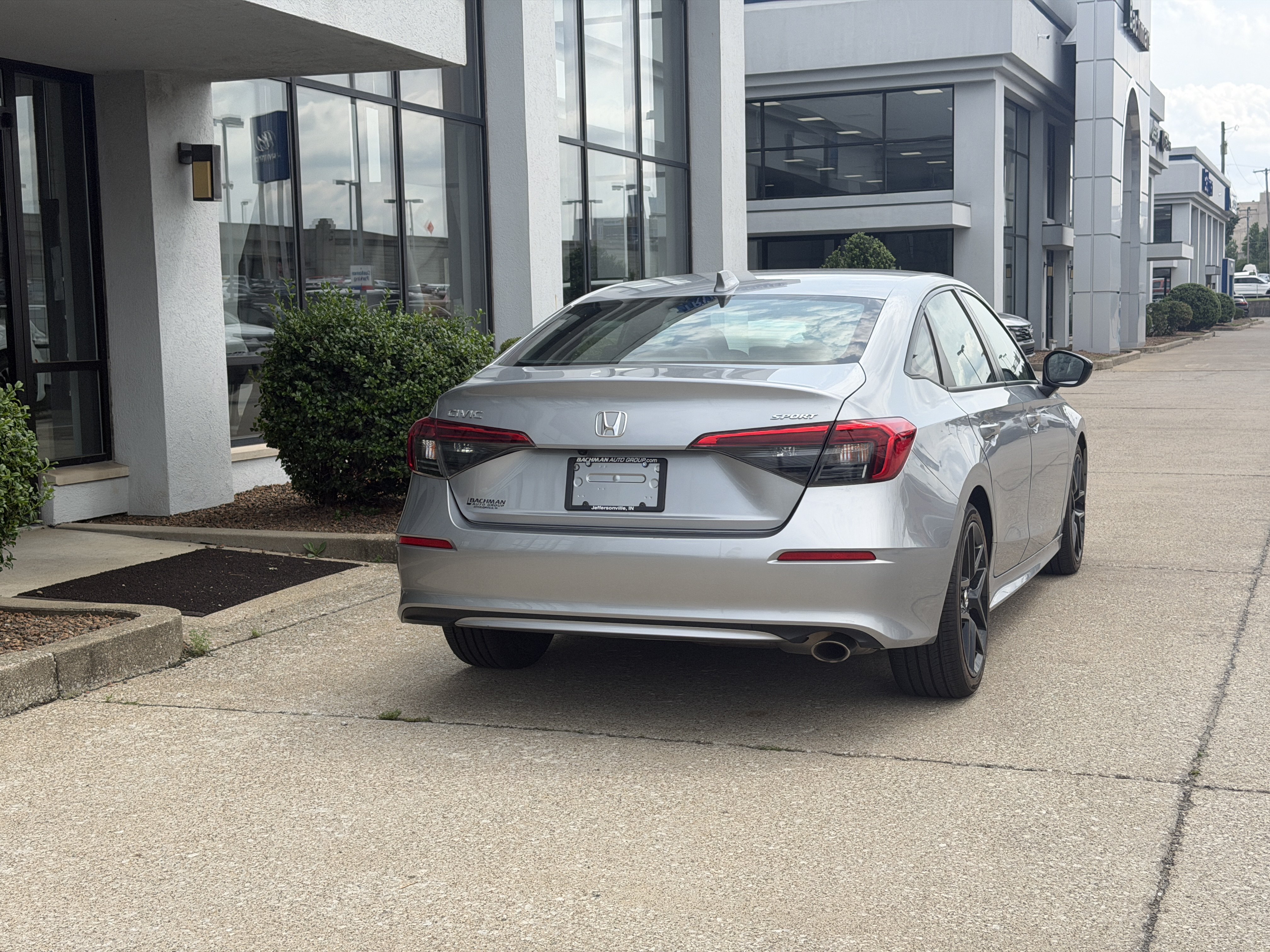 Used 2023 Honda Civic Sport image 5