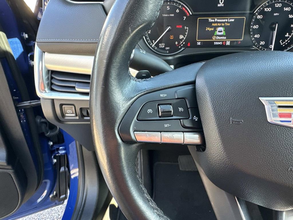 Used 2023 Cadillac XT4 Premium Luxury image 23