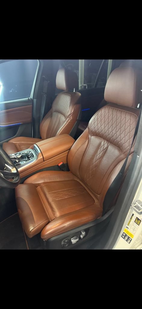 Used 2022 BMW ALPINA XB7 AWD/4WD image 8