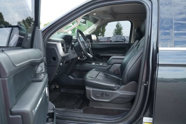 Used 2022 Ford Expedition XLT AWD/4WD image 14