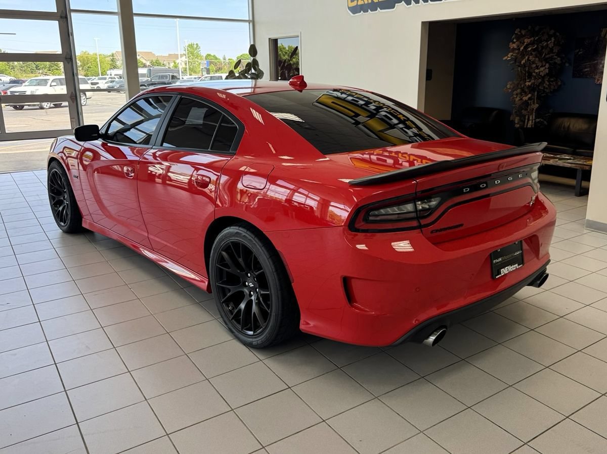 Used 2019 Dodge Charger Scat Pack w/ Dynamics Package RWD image 3