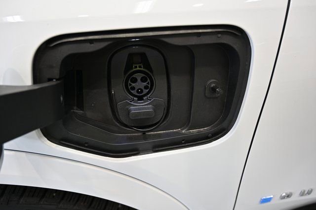 New 2026 Chevrolet Equinox EV LT w/ Convenience Package II image 27