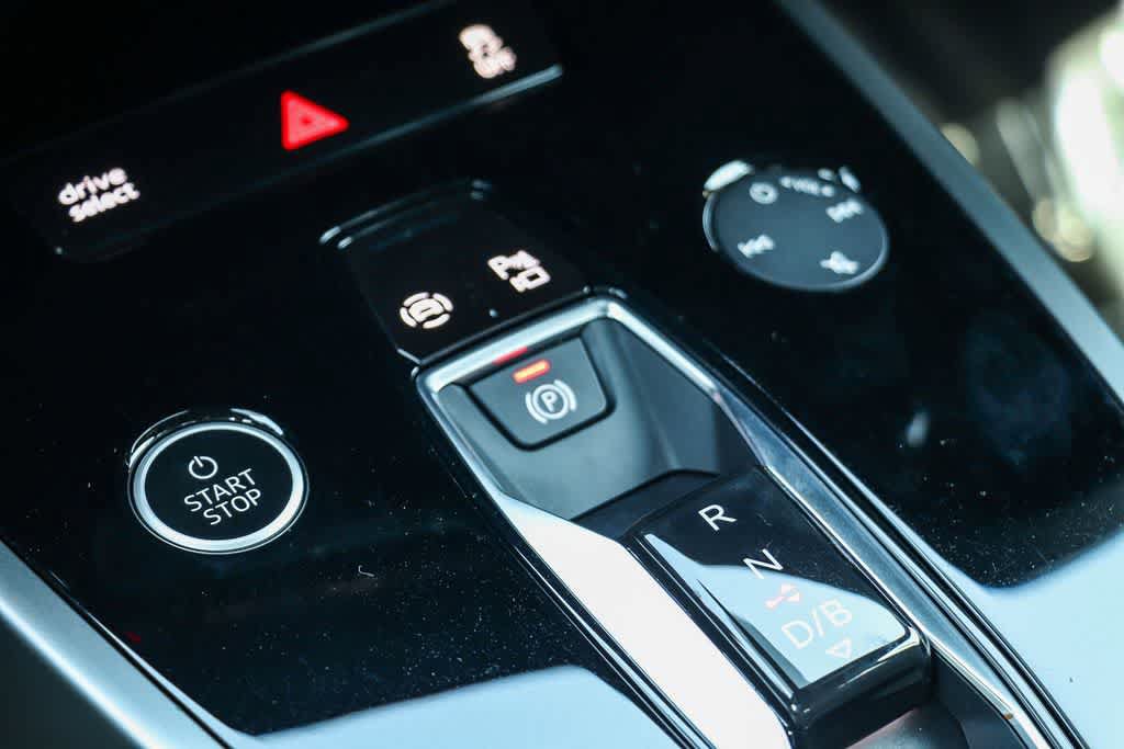 Used 2023 Audi Q4 e-tron Premium w/ Convenience Package AWD/4WD image 18