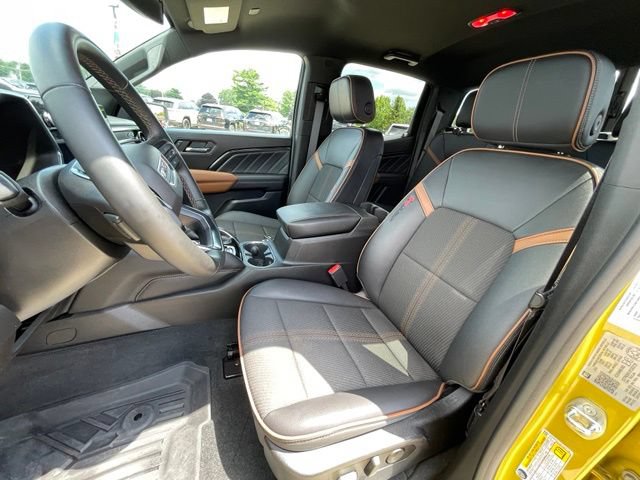 Used 2023 GMC Canyon AT4 w/ Technology Package AWD/4WD image 10