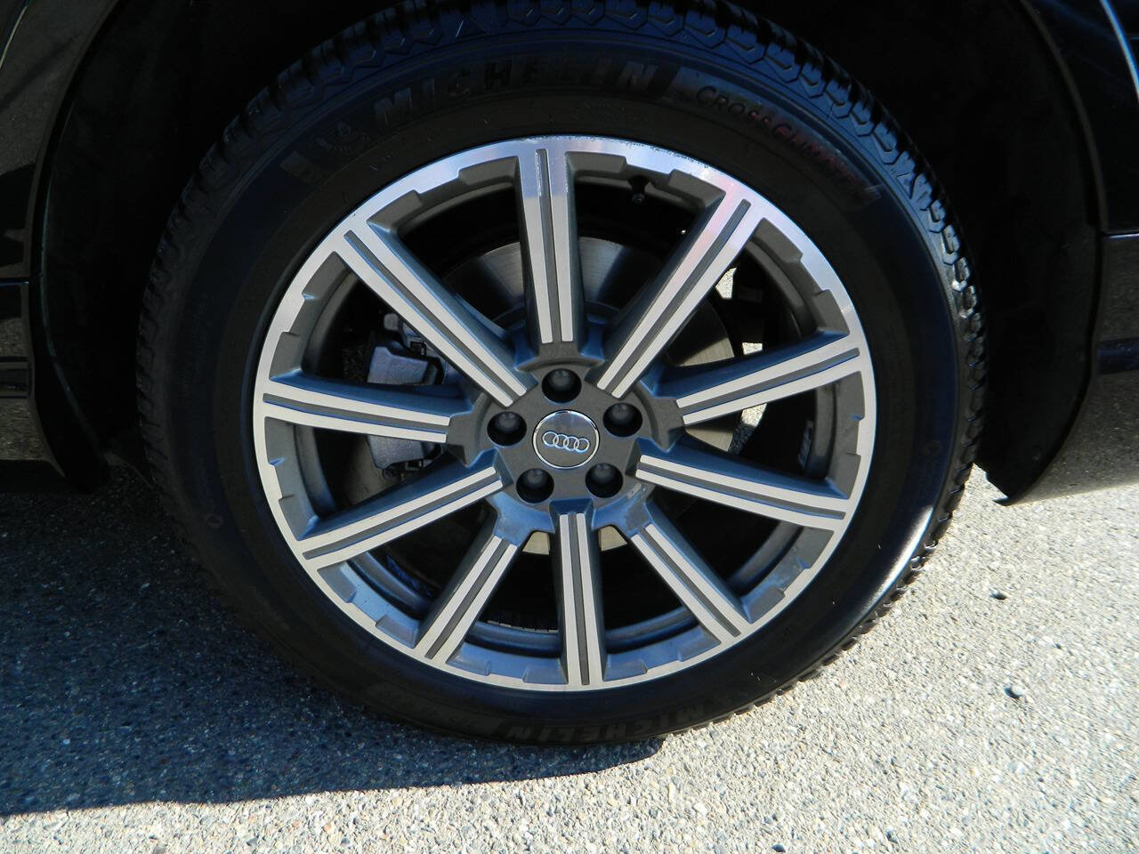 Used 2018 Audi Q7 3.0T Prestige image 27