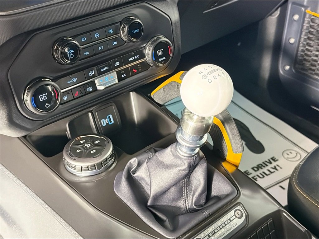 Used 2024 Ford Bronco Badlands image 16