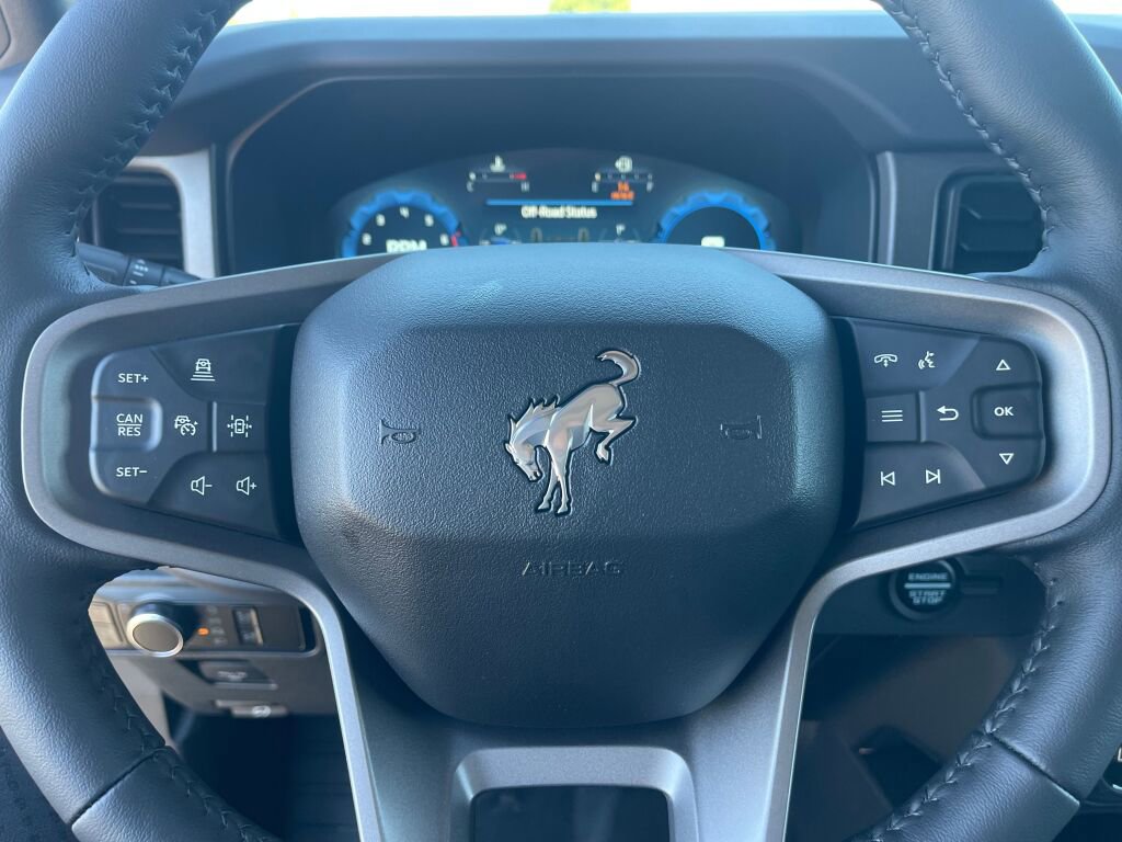 New 2025 Ford Bronco Badlands image 11