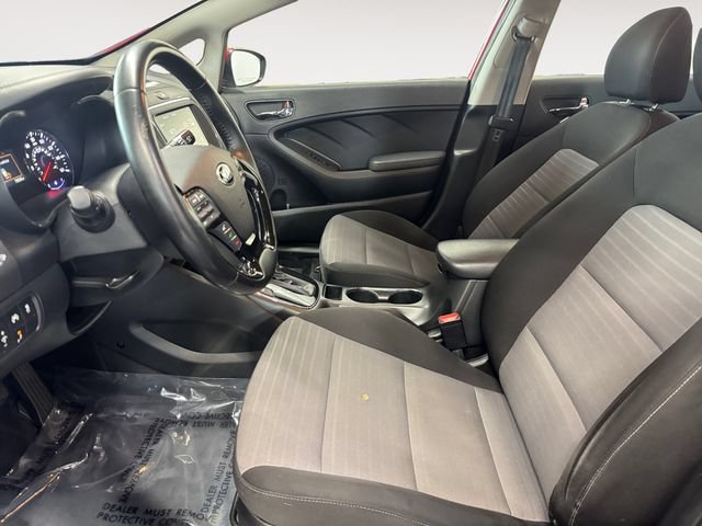 Used 2018 Kia Forte S w/ S Technology Plus Package FWD image 7