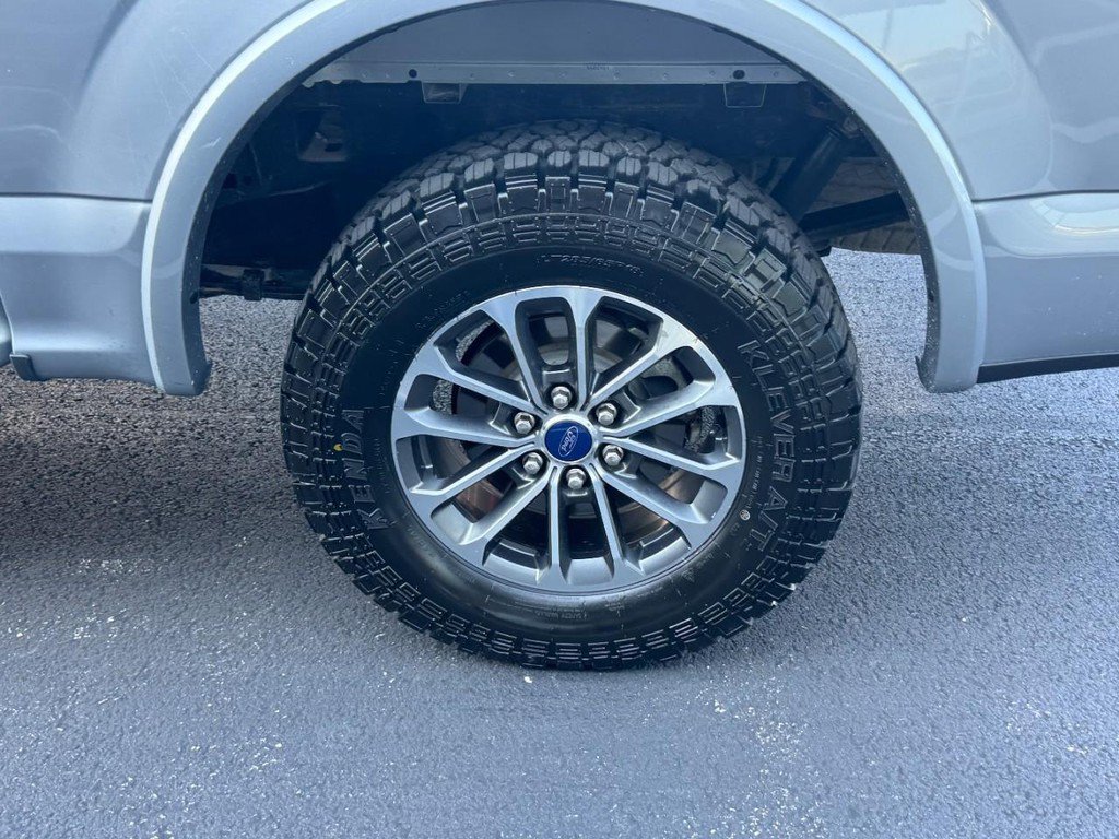 Used 2020 Ford F150 XLT w/ Equipment Group 302A Luxury AWD/4WD image 10