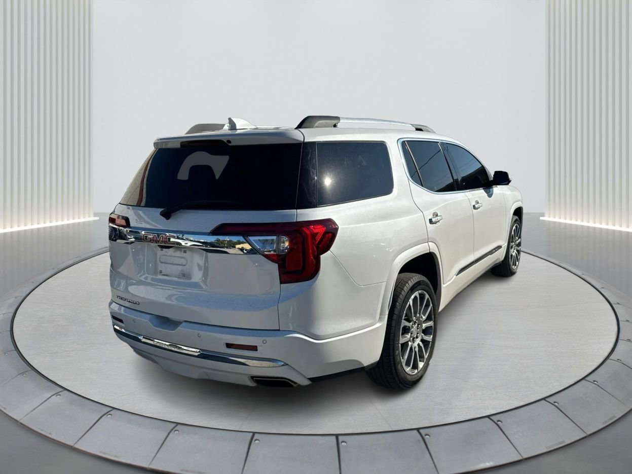 Used 2023 GMC Acadia Denali w/ Denali Technology Package image 6