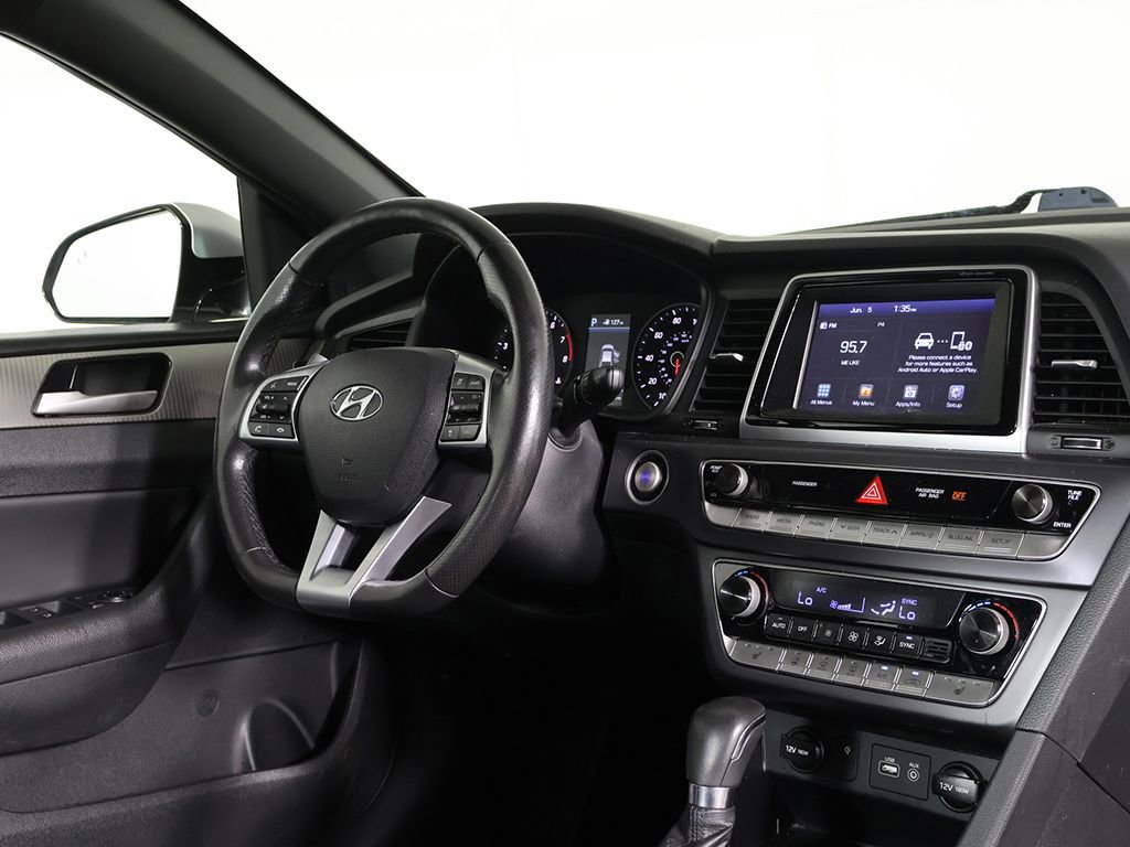 Used 2019 Hyundai Sonata Sport w/ Tech Package 03 FWD image 33