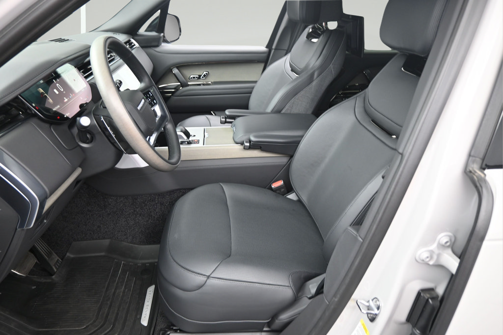 New 2026 Land Rover Range Rover SV AWD/4WD image 4