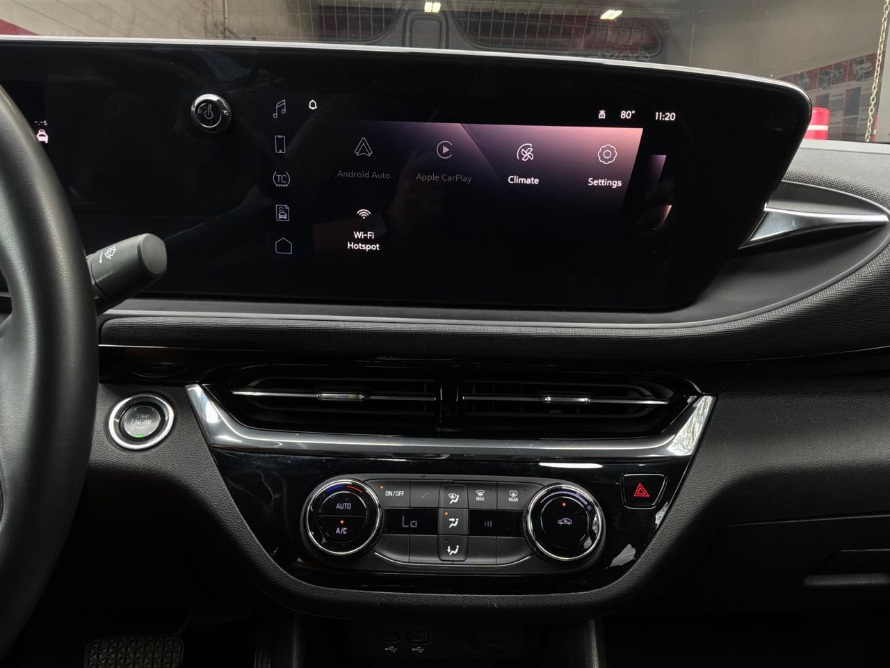 Used 2025 Buick Envista Sport Touring FWD image 28