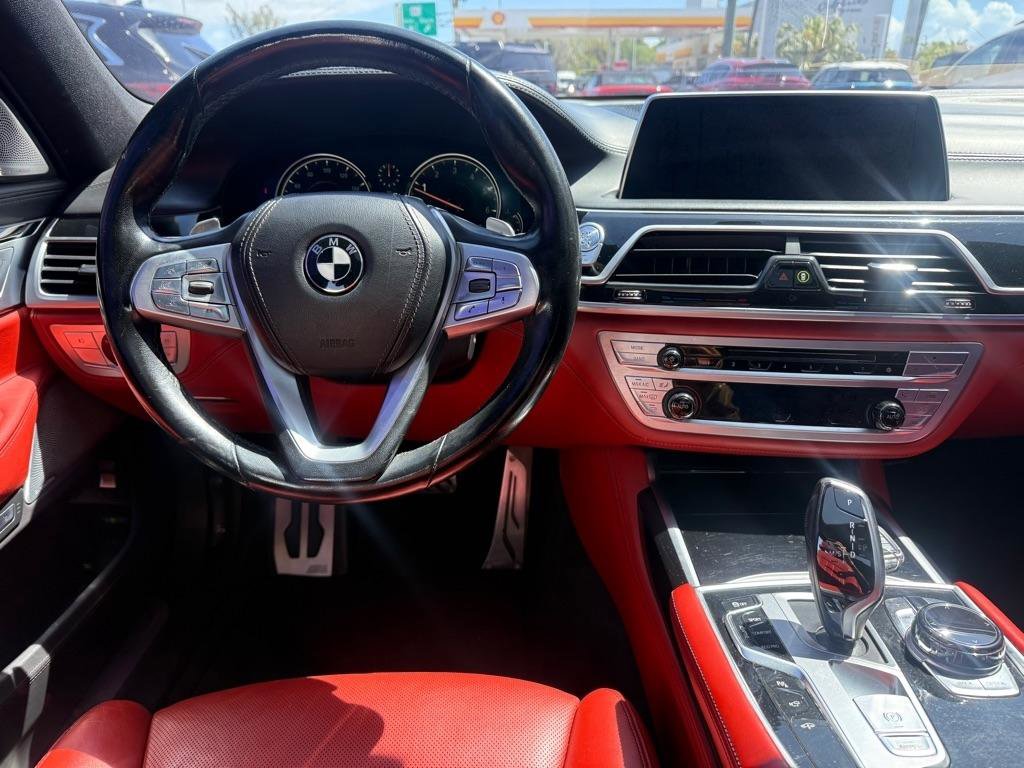 Used 2017 BMW 750i 750i Sedan image 13