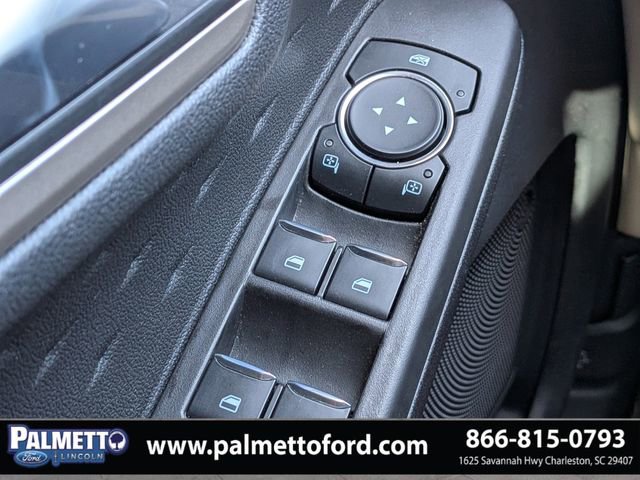 Used 2020 Ford Escape SE image 24