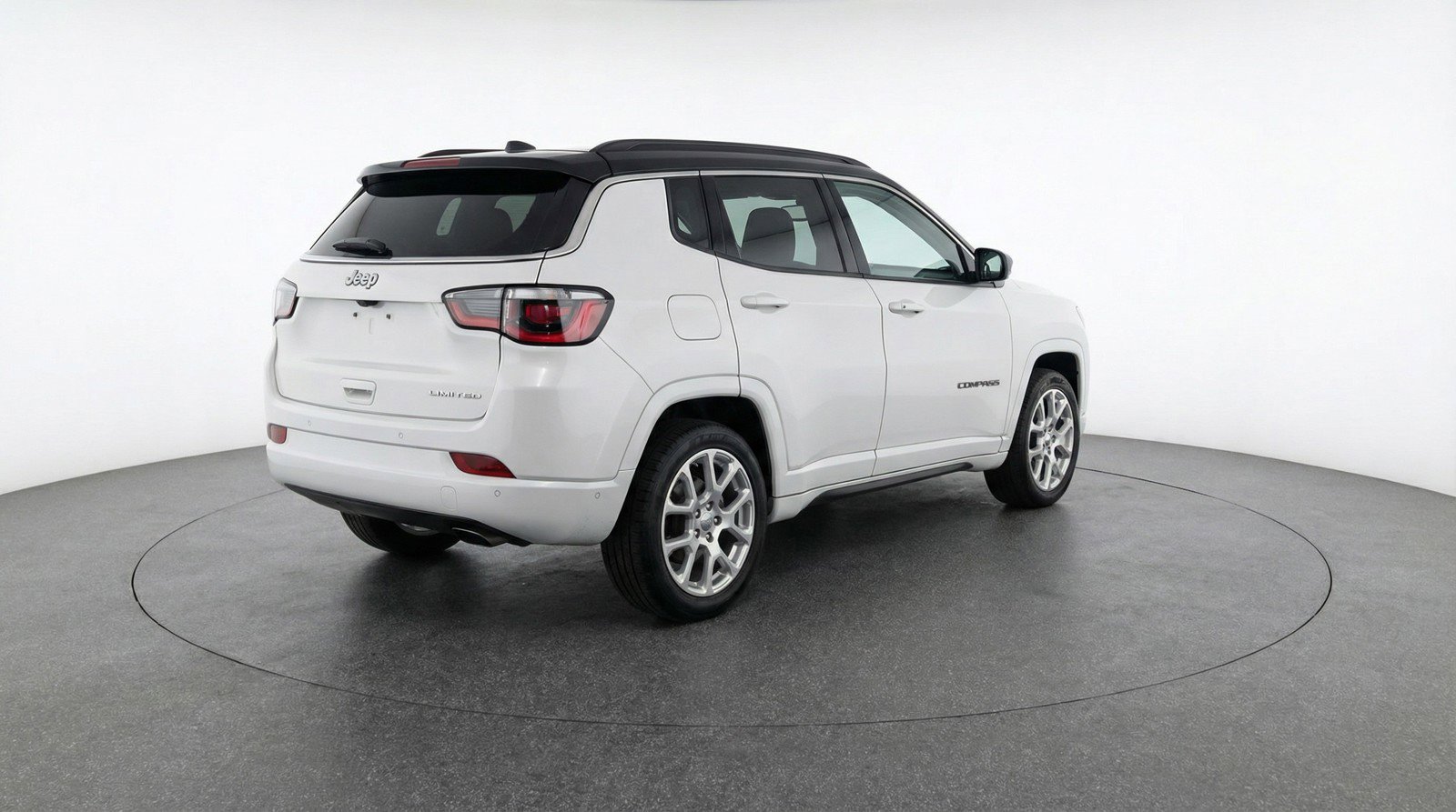 Used 2025 Jeep Compass Limited AWD/4WD image 9