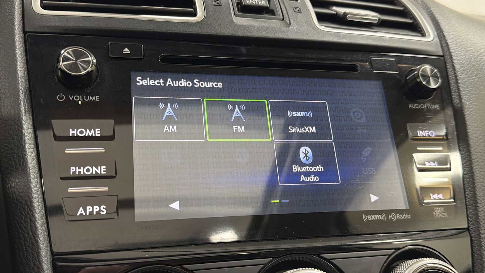 Used 2017 Subaru Forester 2.5i Limited AWD/4WD image 18
