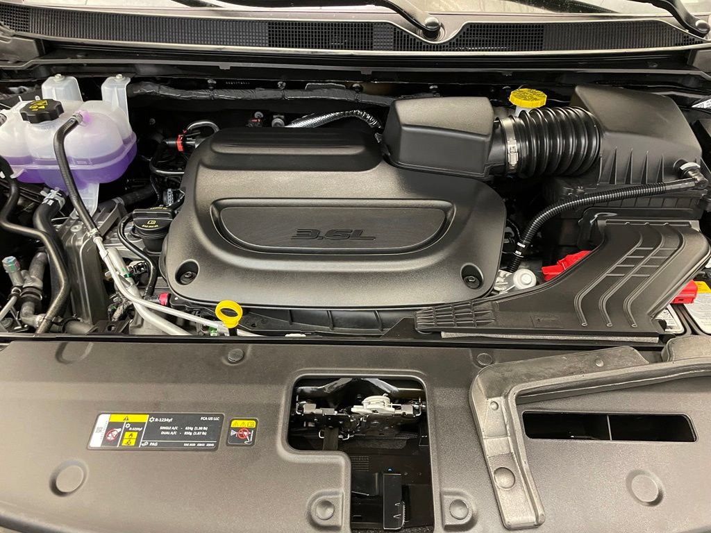 New 2027 Chrysler Pacifica Limited w/ S Appearance Package AWD/4WD image 19