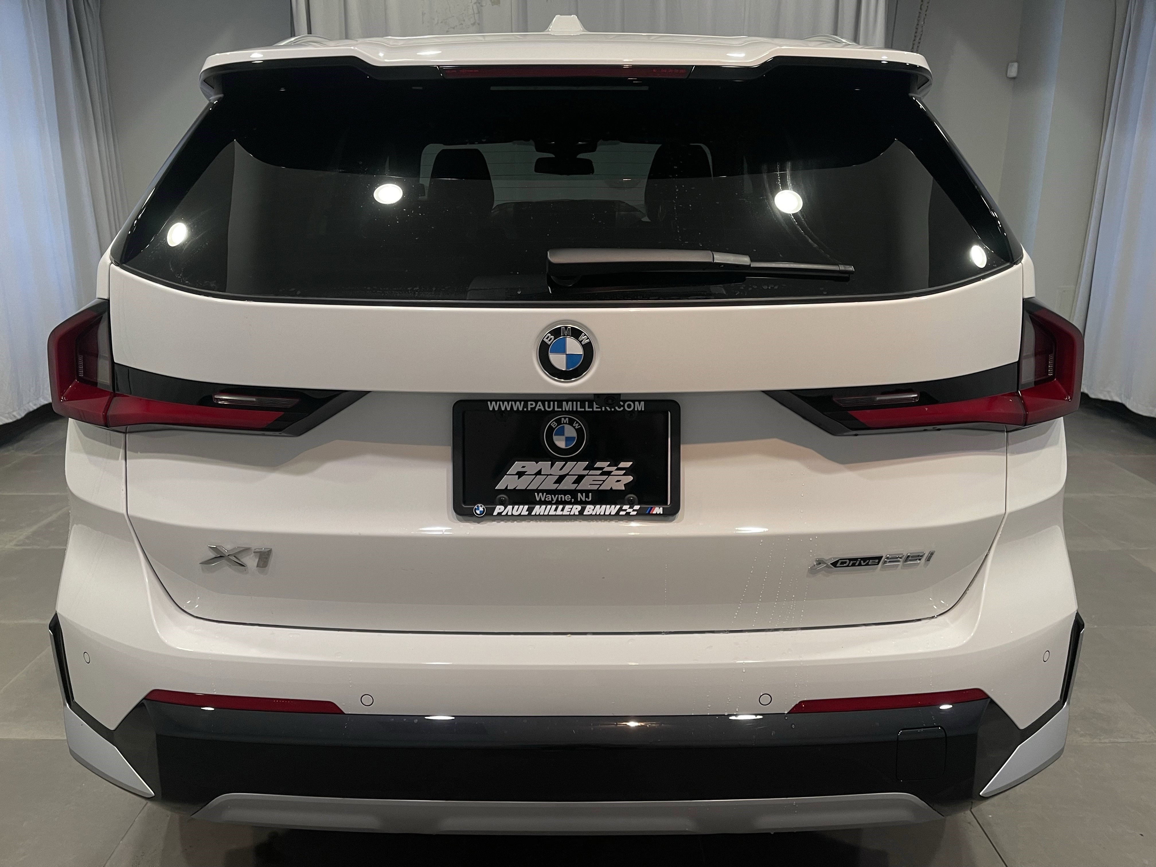 New 2026 BMW X1 xDrive28i w/ Convenience Package AWD/4WD image 5