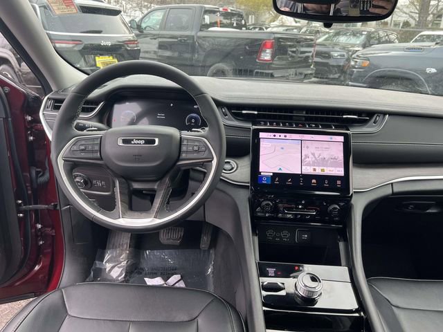 Certified 2023 Jeep Grand Cherokee Limited image 15