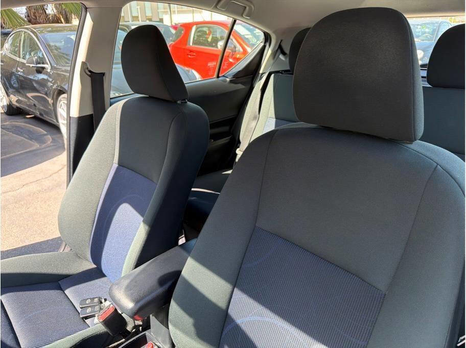 Used 2015 Toyota Prius C Three image 15