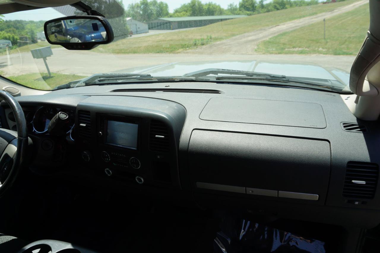 Used 2008 Chevrolet Silverado 1500 LT w/ Power Pack Plus AWD/4WD image 20
