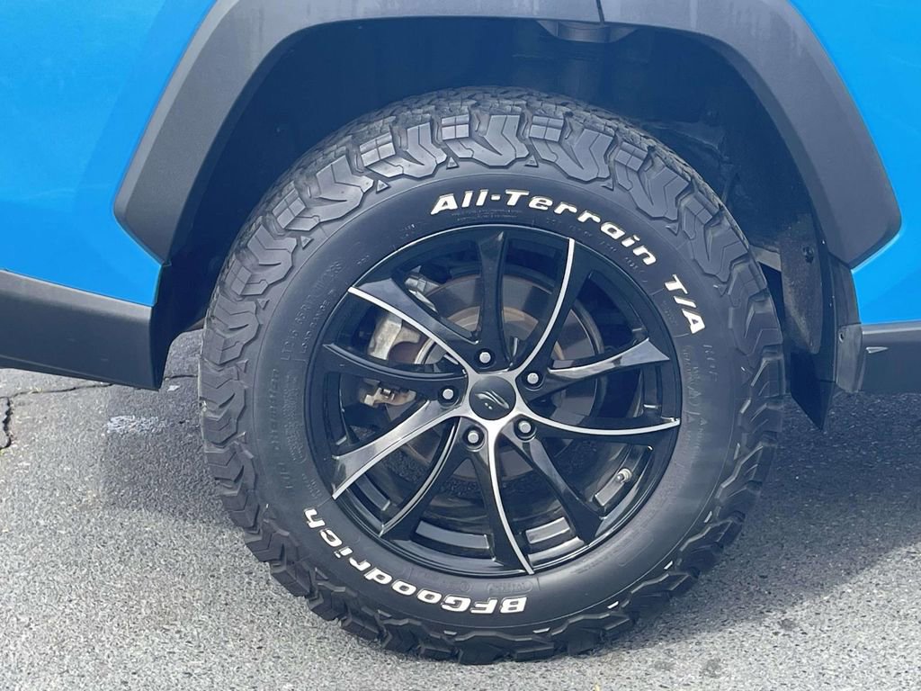 Used 2019 Toyota RAV4 XLE image 8