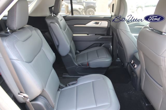 New 2026 Ford Explorer Active w/ Active Comfort Package RWD image 9