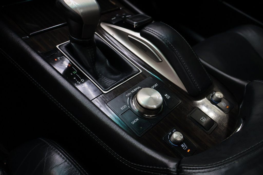 Used 2016 Lexus LS 460 w/ Comfort Package image 24