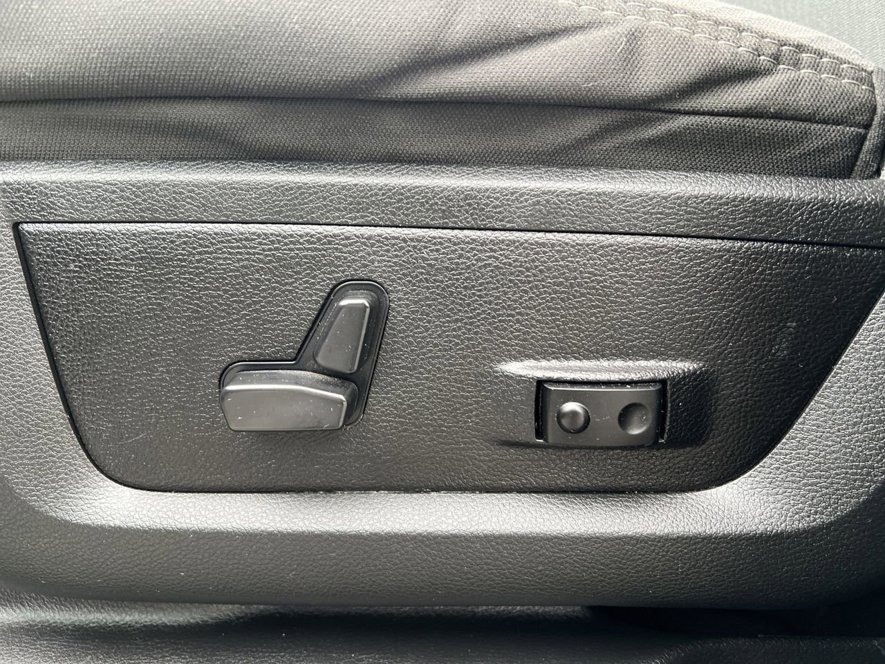 Used 2024 RAM 2500 Big Horn image 24